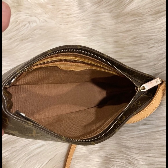 Louis Vuitton Monogram Logo Trotteur Shoulder Bag Crossbody - Picture 7 of 11